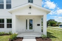 Building Photo - 505 43rd St S