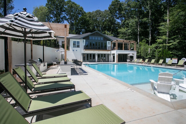 Building Photo - The Ashford