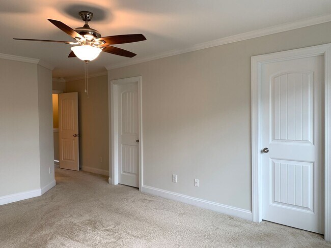 Building Photo - PRIME LOCATION, 3 Bedrooms Suites Apex TH Near HWY, Schools, Shops and Community Amenities!