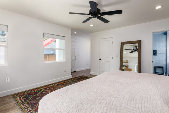 Building Photo - 6601 Rubio Ave