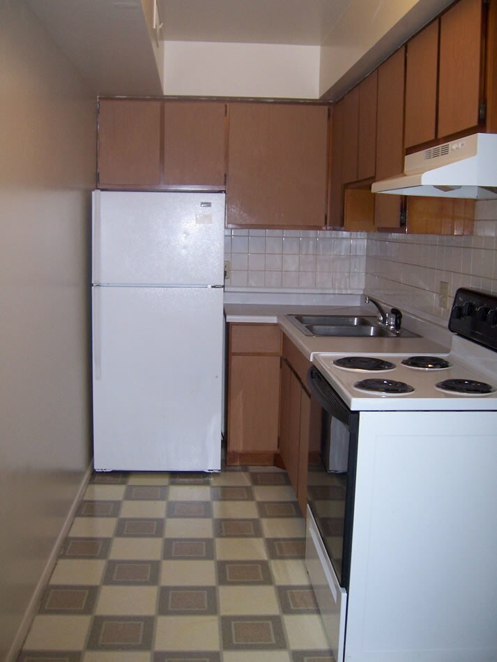 Building Photo - 404 S Prairie St