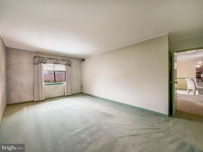 Building Photo - 44303 Delaire Landing Rd