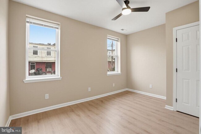 Building Photo - 2710 Mura St