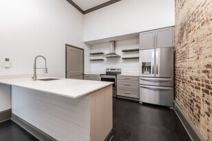 Building Photo - The Lofts at Empire Yard