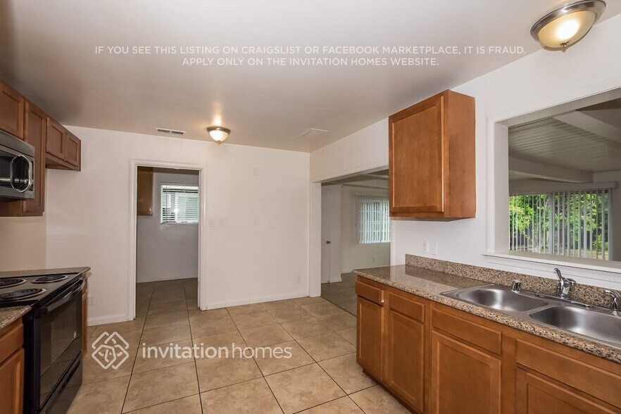 Building Photo - 349 Arizona St