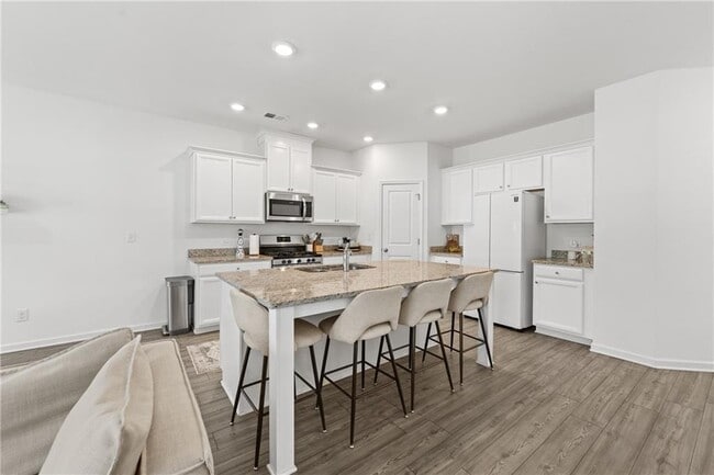 Building Photo - 575 Sausalito Walk