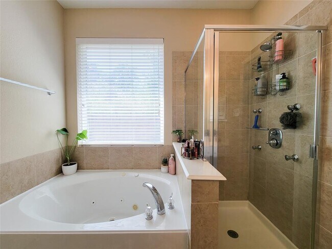 Building Photo - 17110 Tupelo Garden Cir