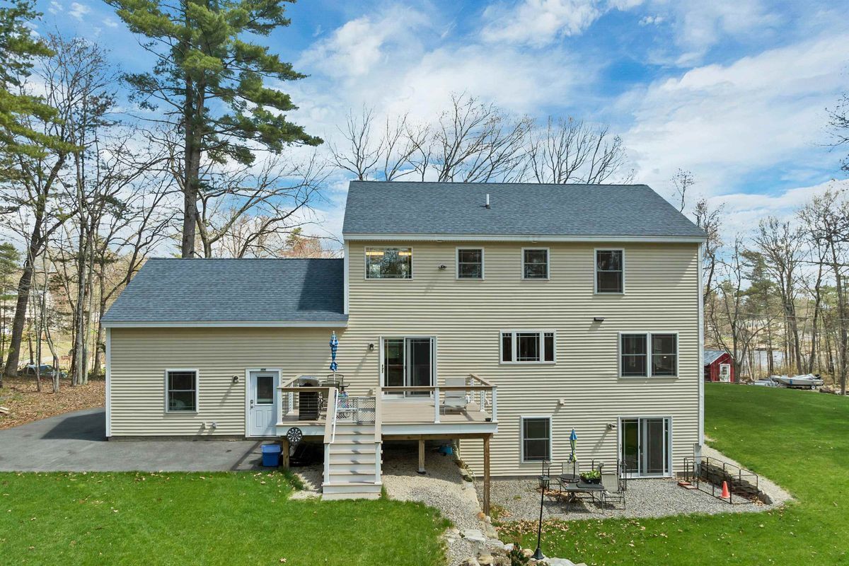 Building Photo - 40 Mary Ann Ave