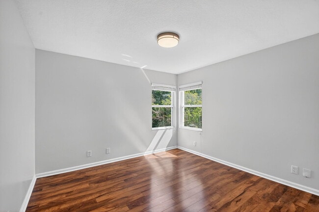 Building Photo - 1856 Capeside Cir