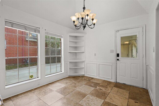 Building Photo - 13206 Chriswood Dr