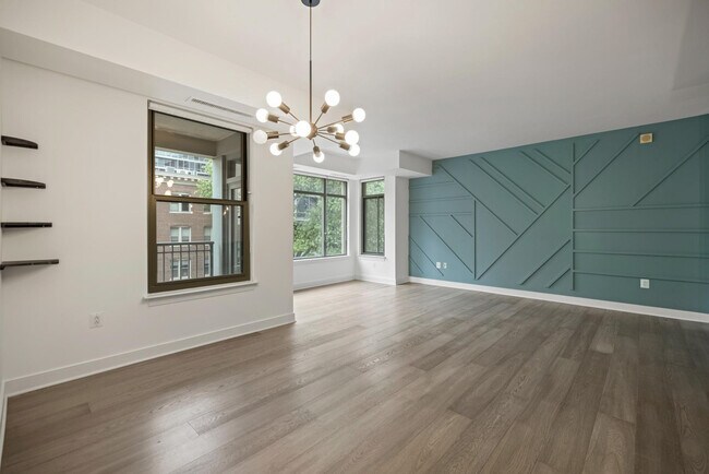 Building Photo - 2425 L St NW