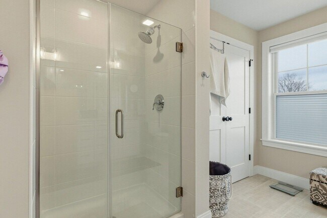 Building Photo - 40 Sage Ln