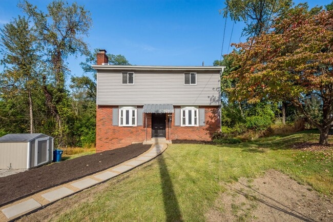Building Photo - AVAILABLE NOW – Move In Today! NEWLY RENOV...