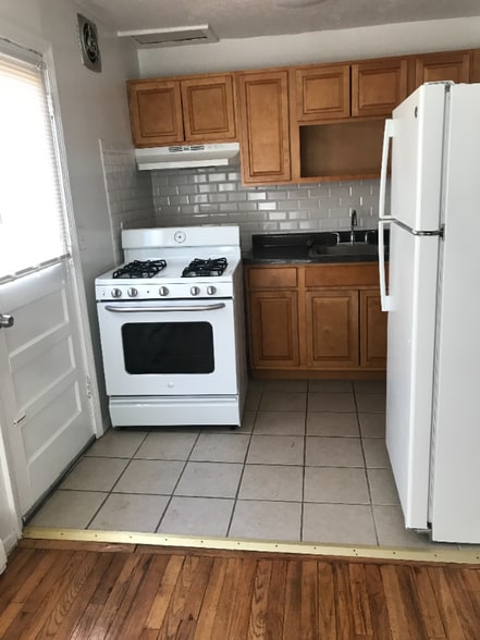 Building Photo - 241 Quinnipiac Ave