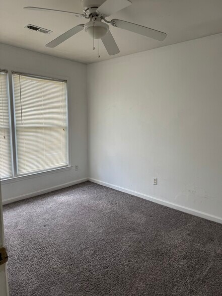 Building Photo - 124 Miley Dr