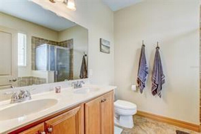 Building Photo - 3 Bedroom 2 Bath with a flex space in Stevens Plantation