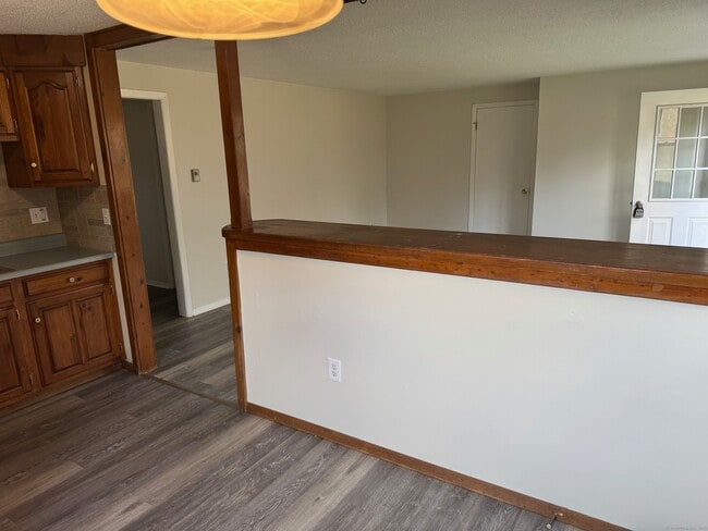 Building Photo - 820 Mansfield City Rd