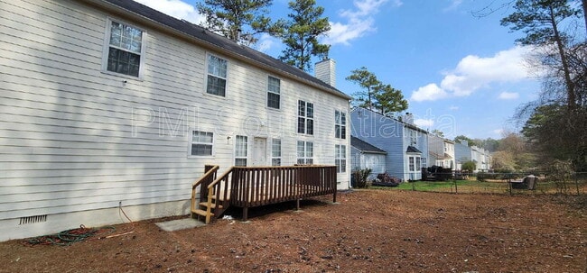 Building Photo - 2330 Burdett Ridge Dr