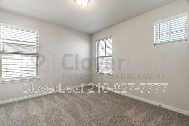 Building Photo - 9510 Fls Cyn Blvd
