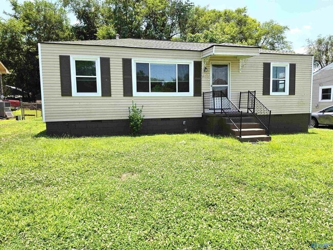 Building Photo - 507 Redbud Dr NW
