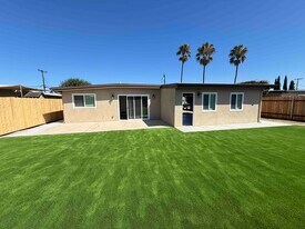Building Photo - 5560 Dugan Ave