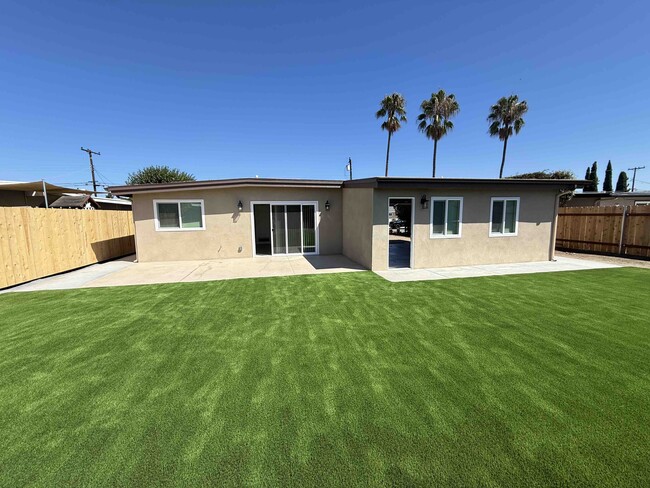 Building Photo - 5560 Dugan Ave