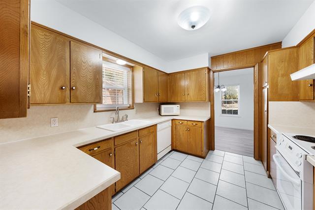 Building Photo - 924 Imperial Dr