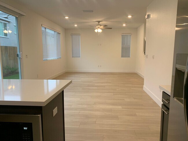 Building Photo - Brand new 3 bedroom home