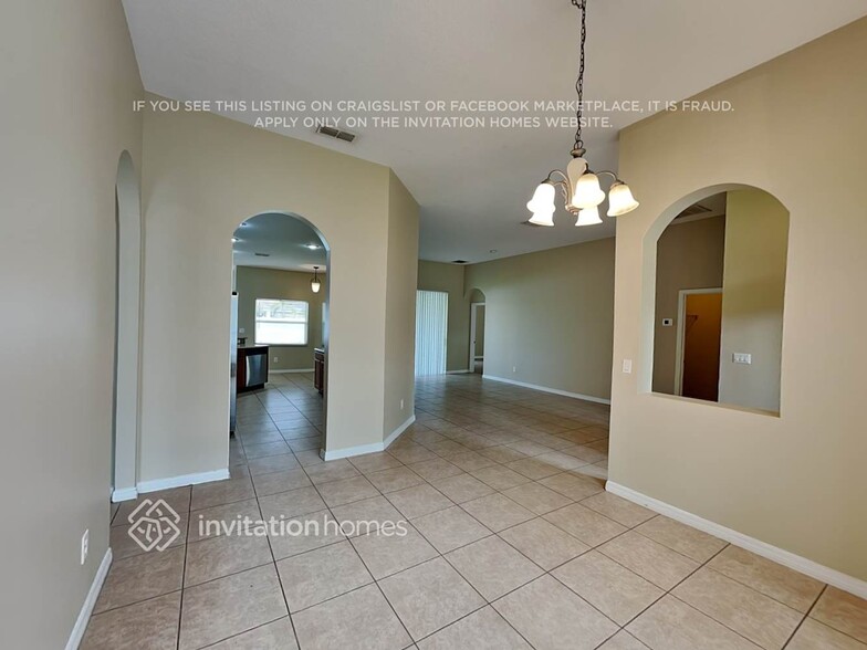 Building Photo - 2715 Patrician Cir