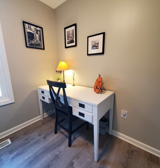 Building Photo - 5037 Will Brown Rd