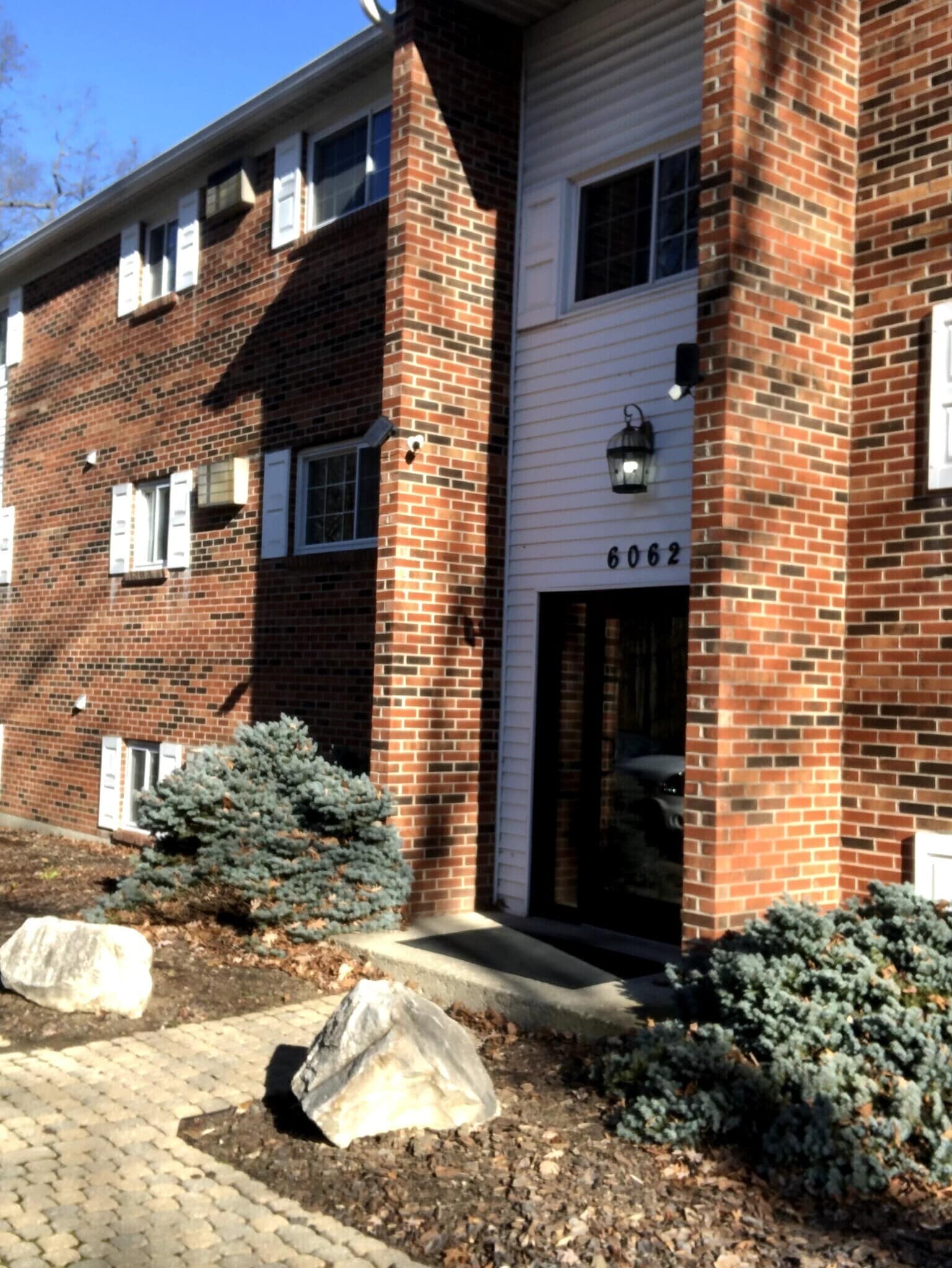 Building Photo - 6062 Donna-Jay Dr