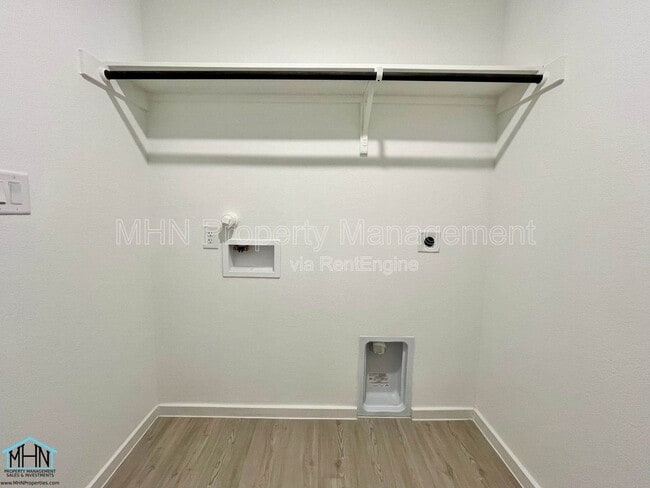 Building Photo - 12931 Kathleen St