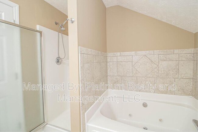 Building Photo - 1449 Mutual Dr