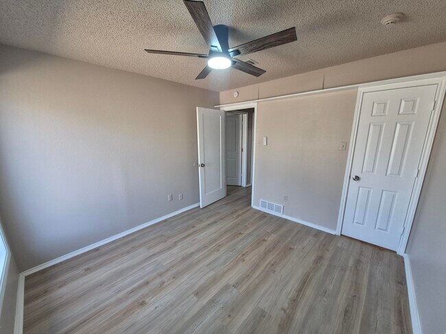 Building Photo - 5209 95th St