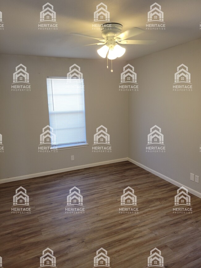 Building Photo - 1620 Andrews Dr