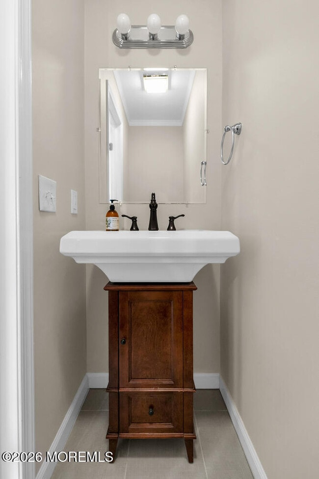 Building Photo - 130 Bodman Pl