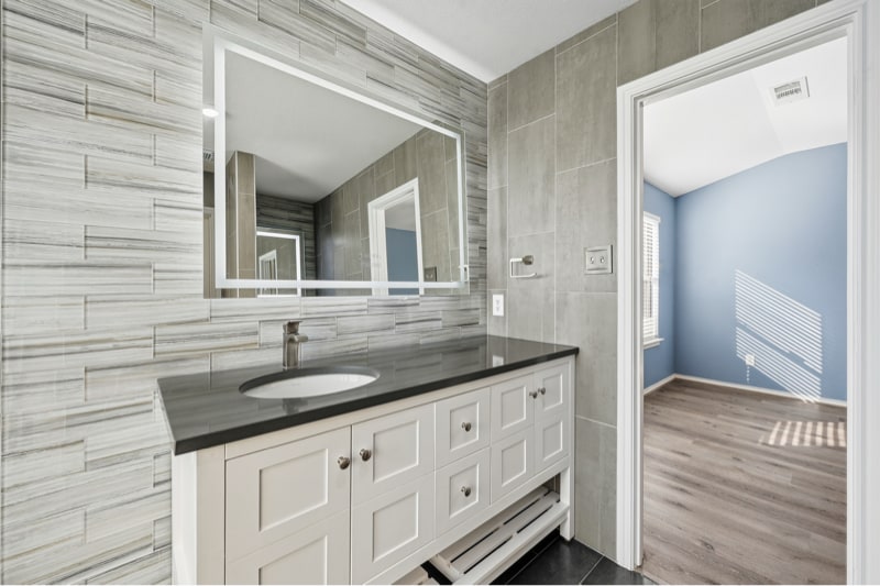 Building Photo - 4528 Sleepy Meadows Dr