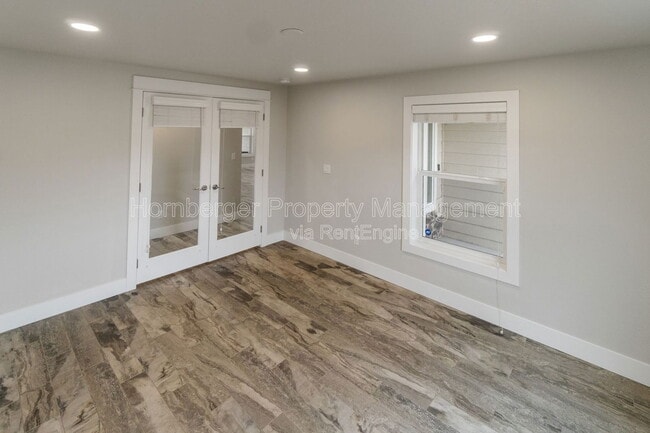 Building Photo - 6904 Jasper Dr