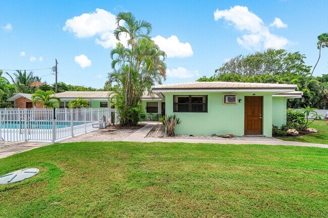 Building Photo - 5615 N Ocean Blvd