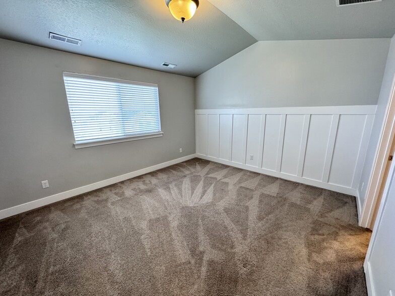 Building Photo - 14541 S Juniper Shade Dr