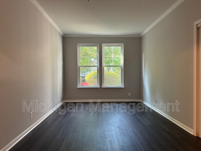Building Photo - 324 Red Ryder Dr