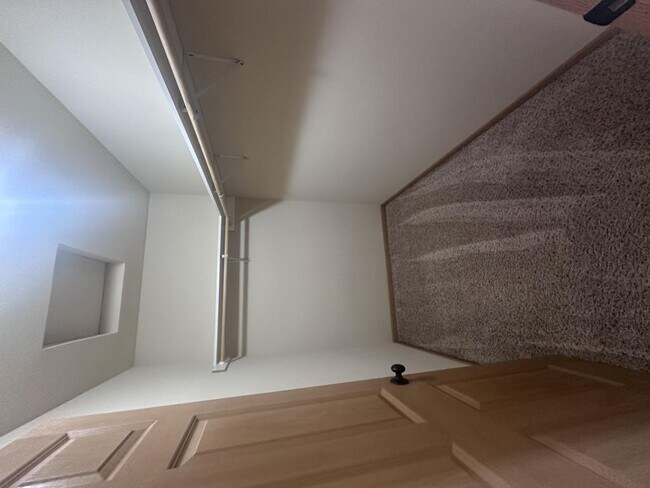 Building Photo - 2519 Parkfield Dr