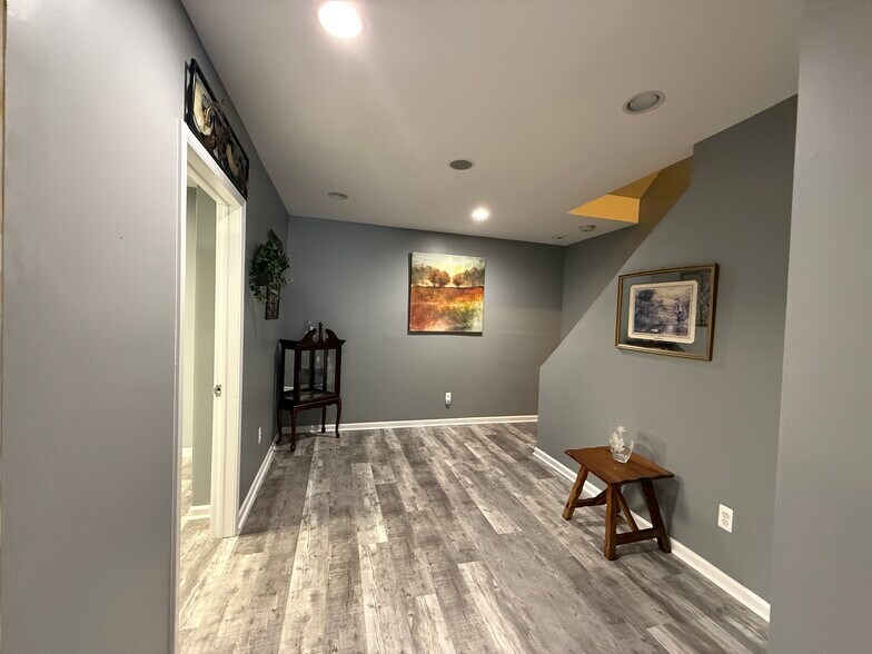 Building Photo - 131 Taylors Mills Rd