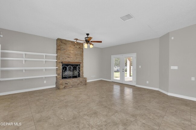 Building Photo - 232 Ave Mirador