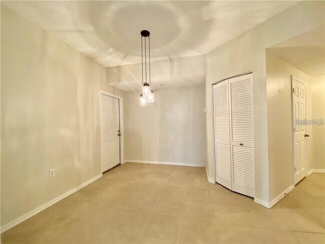 Building Photo - 5655 Bentgrass Dr