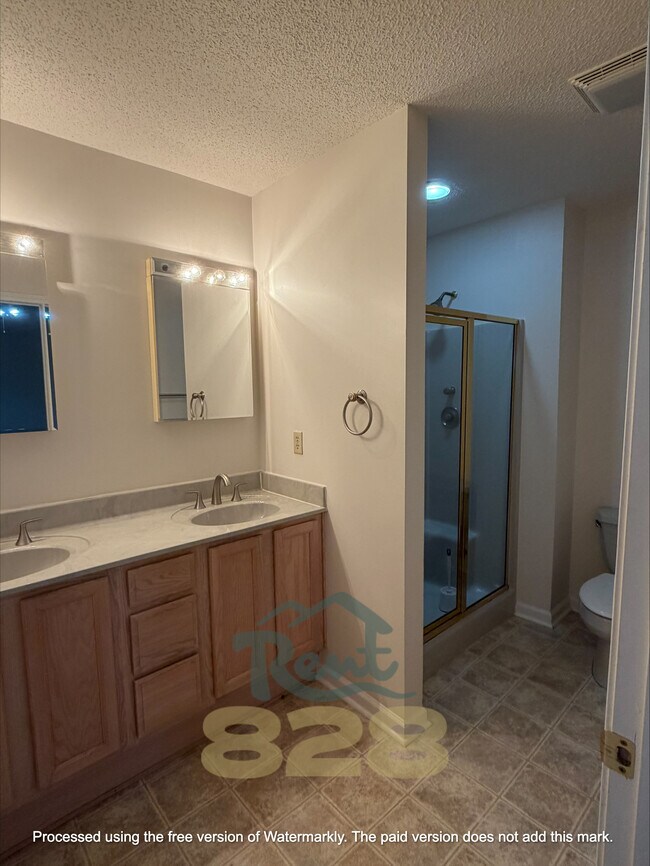 Building Photo - 37 Sunview Cir