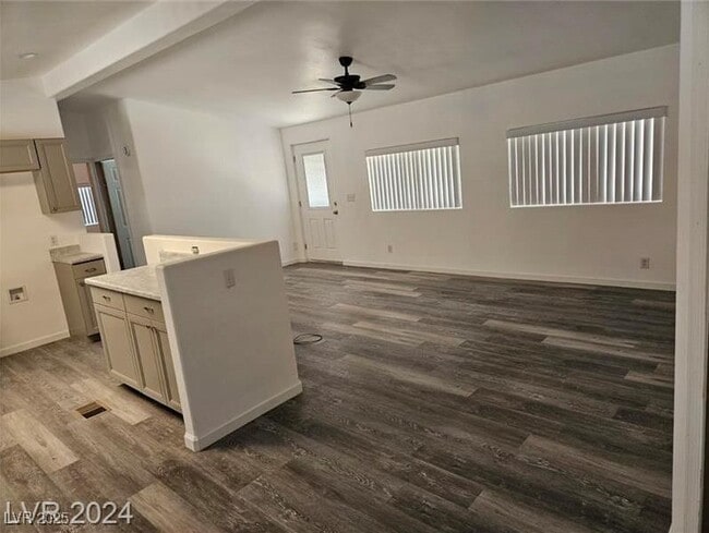 Building Photo - 3253 Calanda St