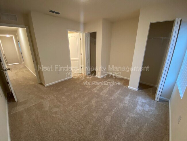 Building Photo - 9588 Star Dr