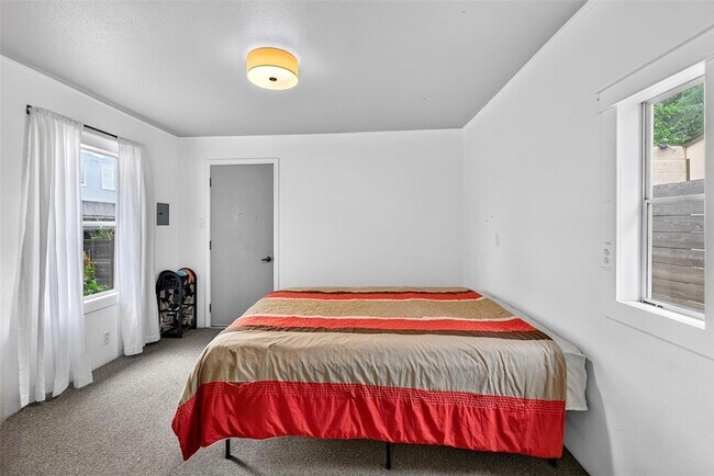 Building Photo - 14541 Hunters Pass