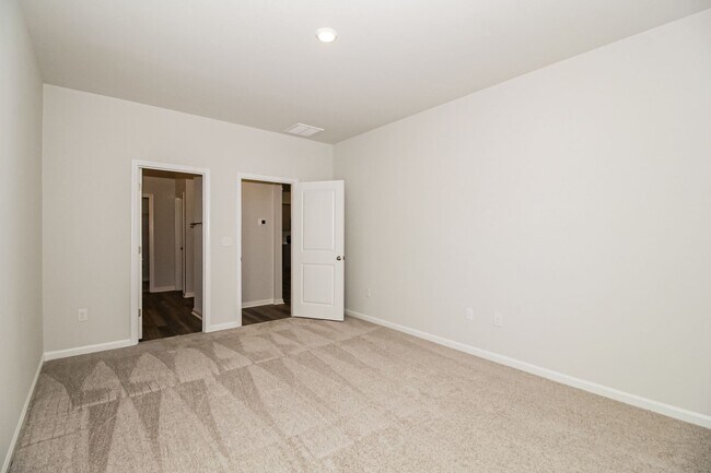 Building Photo - New Townhouse - Coming Soon!!!